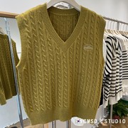 字母刺绣麻花v领马甲~韩国东大门秋季百搭叠穿背心针织上衣女