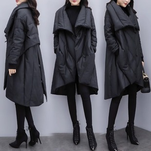 pu皮斗篷外套女装，2024冬宽松大码中长款羽绒服女黑色显瘦加厚
