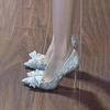 法式水晶鞋2023春秋，银色婚鞋水钻蝴蝶结，尖头高跟鞋女细跟单鞋