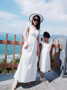 女童白色长裙亲子装夏季Y7海边休闲连衣裙露背飞飞袖沙滩裙母女装