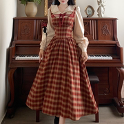 法式复古红色假两件格子裙，女秋冬大码减龄学院风日系娃娃领连衣裙