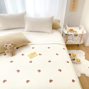 韩国牛奶绒绗缝床盖，三件套秋冬保暖单件加厚夹棉床单宝宝绒冬季