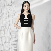 越南小众delicate2022夏季无袖，熊猫拼色立体剪裁收腰连衣裙