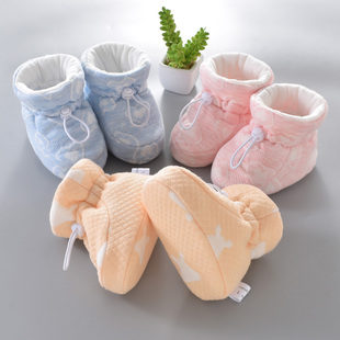 婴儿鞋秋冬季加厚保暖软底0-3-6-12月宝宝鞋袜棉鞋，1岁学步前鞋