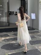法式白色吊带连衣裙女夏温，柔风甜美仙女多巴胺纱裙，海边度假沙滩裙