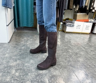 胖腿可以穿欧美秋冬街拍款经典复古舒适头层牛皮，长靴英伦风女越