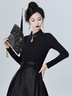 马面裙搭配的上衣t恤长袖，黑色气质修身立领衬衣女国风新中式衬衫