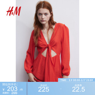 HM女装连衣裙春季V领灯笼袖镂空绑带设计红色长裙1210485