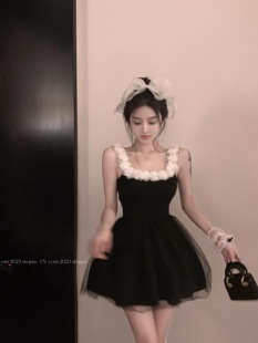 芭蕾风黑色吊带连衣裙仙女秋季法式裙子高级感气质公主蓬蓬裙短裙