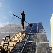 光伏板清洗机工具太阳能清洁机械设备机器人电动擦电池发电组件刷