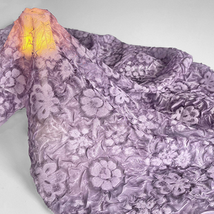 紫色定制款加宽半透暗纹花朵立体褶皱，雪纺面料衬衫汉服裙子布料