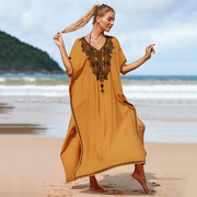 火凤凰-流2022欧美姜黄，人棉绣花沙滩罩衫，宽松长袍度假裙海边
