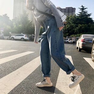 2023秋冬韩版大码学生怪味，少女哈伦长裤宽松bf阔腿直筒牛仔裤女