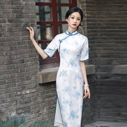 青花瓷白色旗袍气质年轻夏装少女士中袖连衣裙，日常可穿新中式国风