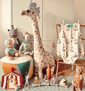 ilns北欧创意可爱长颈鹿公仔毛绒，玩具抱枕玩偶睡觉抱枕可站立