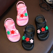 女童凉鞋2024年鱼嘴公主鞋，软底防滑儿童，花朵小女孩沙滩凉拖鞋