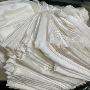 真丝绸布料100%桑蚕丝真丝弹力缎素绉缎大块零头布白色处理