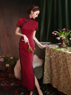 红色旗袍2023年女改良复古中国风，短袖立领长款高端气质连衣裙