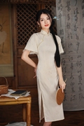 白色小清新旗袍2024年轻款，气质高端新中式，少女改良古法连衣裙