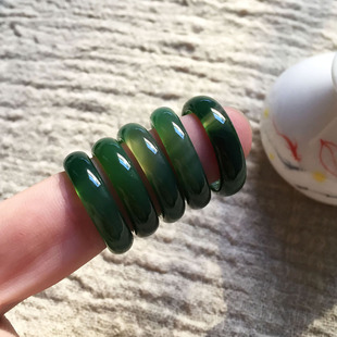 天然神秘绿玛瑙戒指尾戒古典草绿玉石男女，款指环手饰食指送人礼物