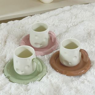 高颜值咖啡杯碟套装高级感陶瓷杯子创意马克杯下午茶具精致早餐杯
