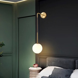 黄铜卧室床头壁灯简约创意，轻奢客厅背景墙过道，走廊圆球吊线镜前灯