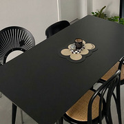 轻奢简约奶油风黑色，岩板餐桌椅岛台饭桌子，家用小户型长方形饭桌