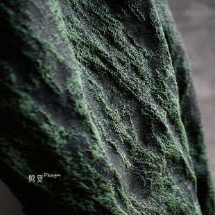 复古青绿色立体肌理提花布料创意，暗纹浮雕上衣裤子服装设计师面料