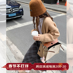 曾小咸卡其外搭针织，开衫女2023年秋季韩版宽松中长款长袖外套