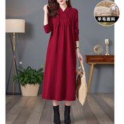 2023秋季宽松大码红色连衣裙，女妈妈气质中式羊毛，针织毛衣长裙