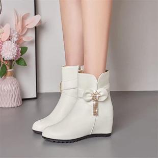 白色短靴子女春秋，冬季单靴坡跟，内增高马丁靴小个子2022年秋季