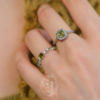 《青槐庄园》精致爆闪复古法式宫廷风橄榄绿锆石，满钻银色戒指叠戴