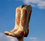 corral翅膀之心刺绣美国西部牛仔，靴里外真皮，尖头中跟高筒马术靴女