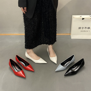 法式气质名媛黑色单鞋女鞋子，2024年春秋季尖头坡跟红色高跟鞋
