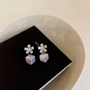 锆石水晶花朵耳钉女韩国小众设计感个性简约百搭气质时尚耳环耳饰