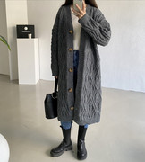 韩国超厚麻花慵懒风大衣，秋冬宽松显瘦中长款加厚开衫毛衣外套女