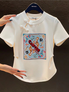 韩国东大门百搭时尚短袖t恤女夏设计感盘扣收腰休闲刺绣印花上衣