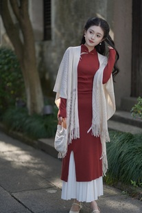 她来了复古馆酒红旗袍秋冬季新中式国民针织，改良气质打底连衣裙子