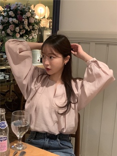 韩国22年秋香芋粉质感，雪纺衬衫甜美压褶v领泡泡袖上衣