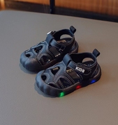 宝宝凉鞋闪灯学步鞋夏季男婴儿带灯鞋子防滑软底幼童鞋0-1岁2男童
