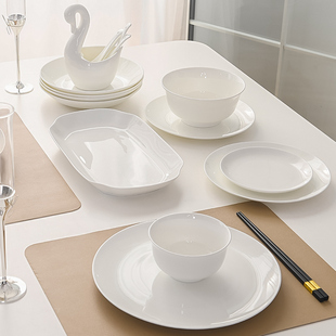 唐山高档骨瓷餐具套装碗盘，家用白瓷10人餐具套装简约组合装