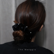 Manggis珍珠 法式丝绒质感复古小香珍珠大肠发圈大号发绳头绳黑色