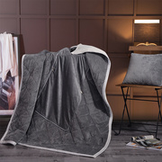 加厚AB版纯色水晶绒抱枕毯子两用冬季沙发靠枕办公室汽车午休垫被