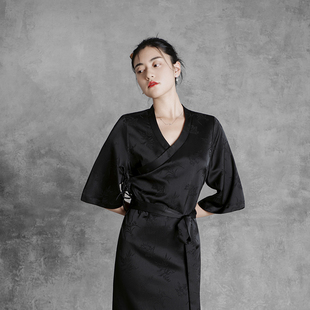 价 新中式国风提花连衣裙女 植物黑色夏浪漫复古西藏服长裙