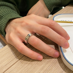 设计小众高级感大码钛钢单身食指戒指男冷淡风个性不掉色高街潮流