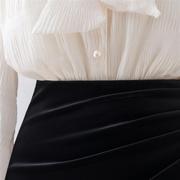 黑色高腰丝绒半身裙春装，女包臀中长款a字，裙子金丝绒包裙