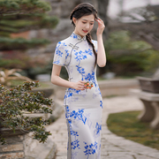 新中式青花瓷旗袍2024年年轻款少女淑女，范日常(范日常)可穿连衣裙优雅
