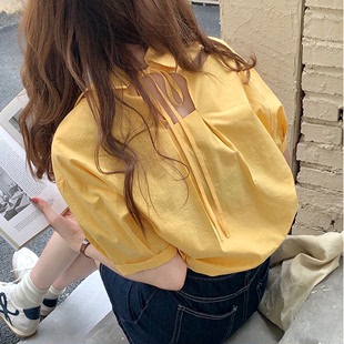 百思朵少女甜美鹅黄色短袖衬衫心机设计感后背系带镂空奶油黄露背