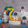 微小颗粒积木儿童成年人创意益智拼装玩具太空宇航员星球系列摆件
