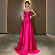 玫红色收腰显瘦连衣裙高级感气质，飘逸仙气，高贵宴会拖地晚礼服长裙